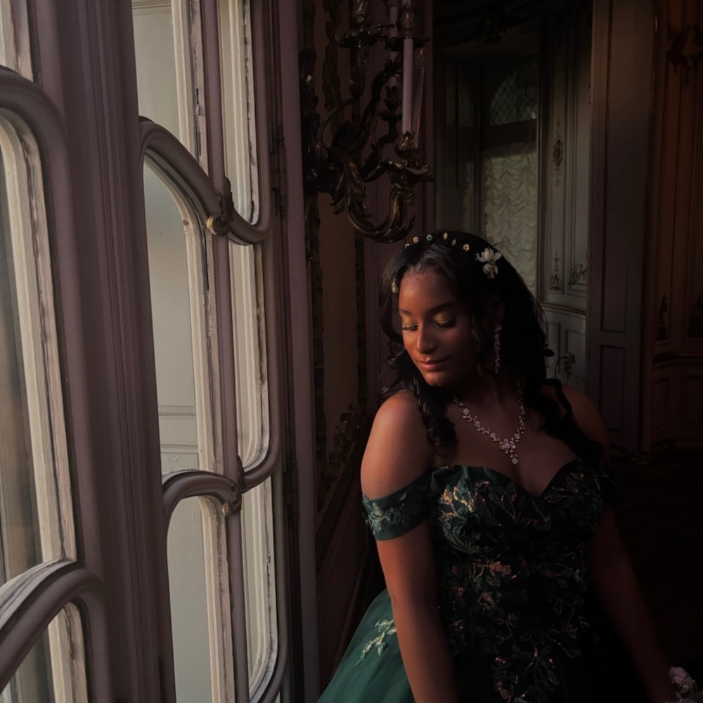 Emerald Off-Shoulder Prom Dress with Floral Embroidery